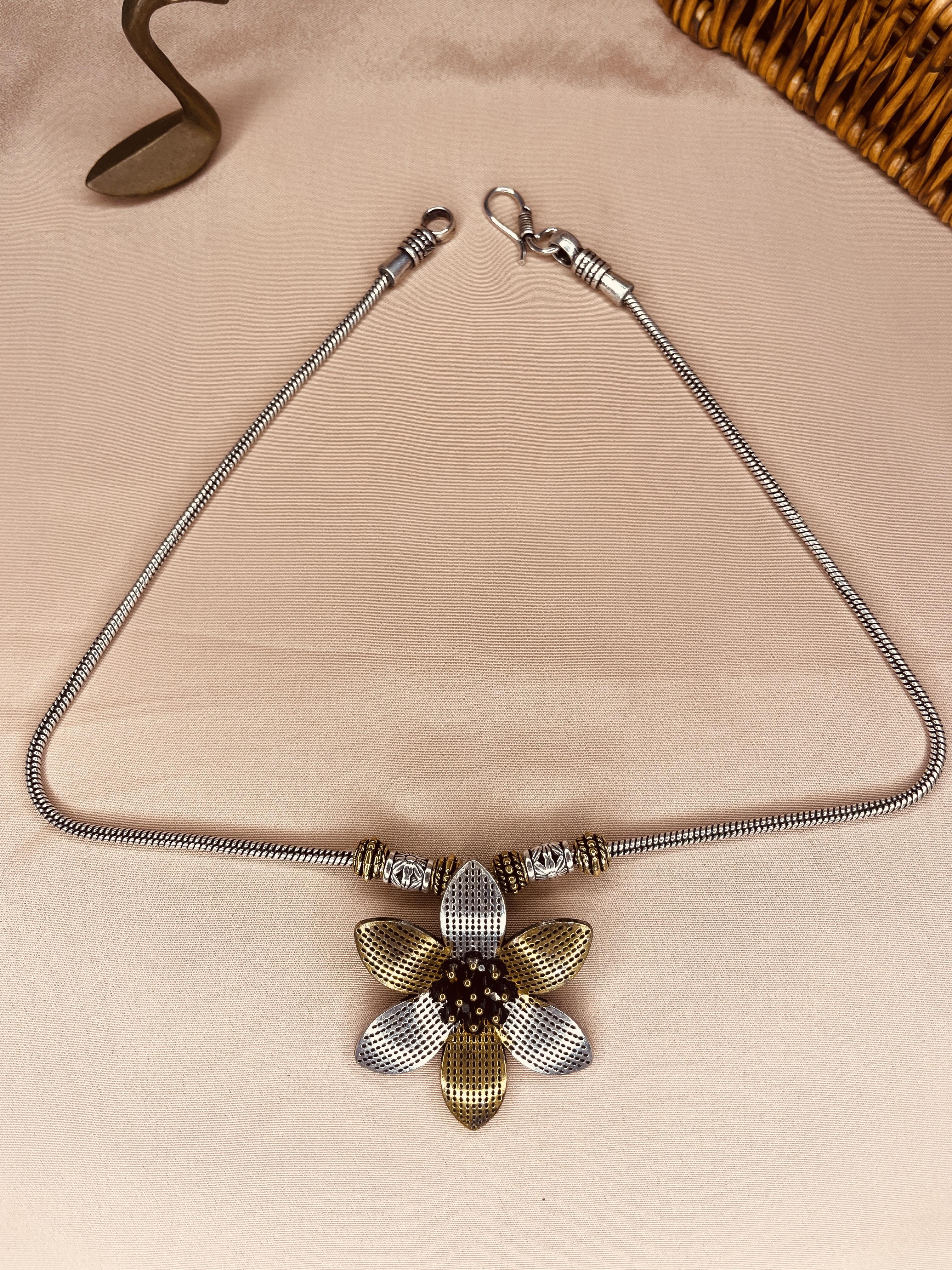 Dual Tone Flower Chain Pendant